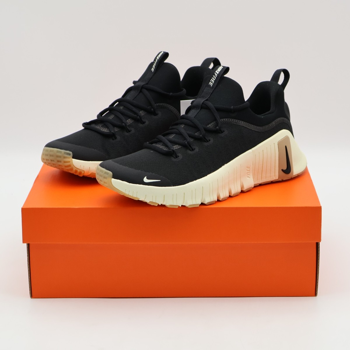 Alternative view of Giày Nike Free Metcon 6 'Black Coconut Milk Gum' FJ7127-010