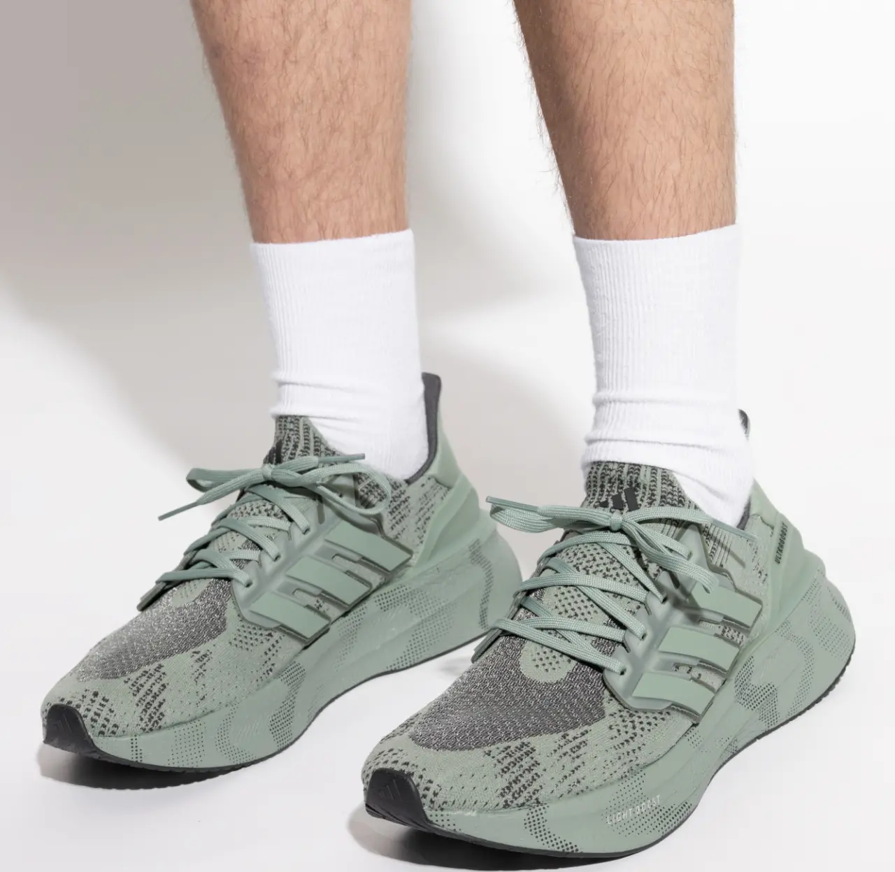 Giay Adidas Ultraboost 5 'Carbon' JI1525