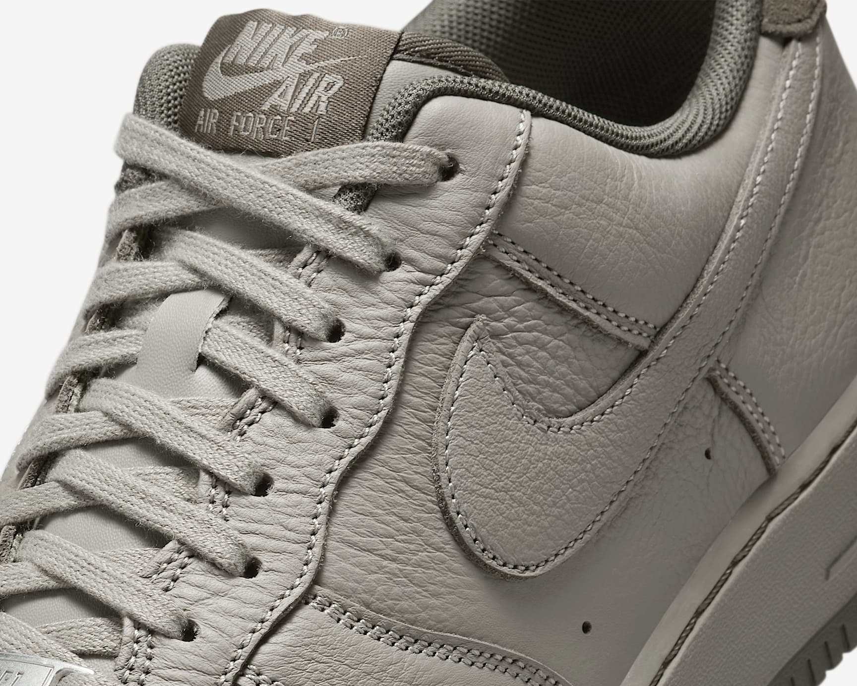 Giay Nike Air Force 1 Low '07 LV8 'Light Army' HM9483-300