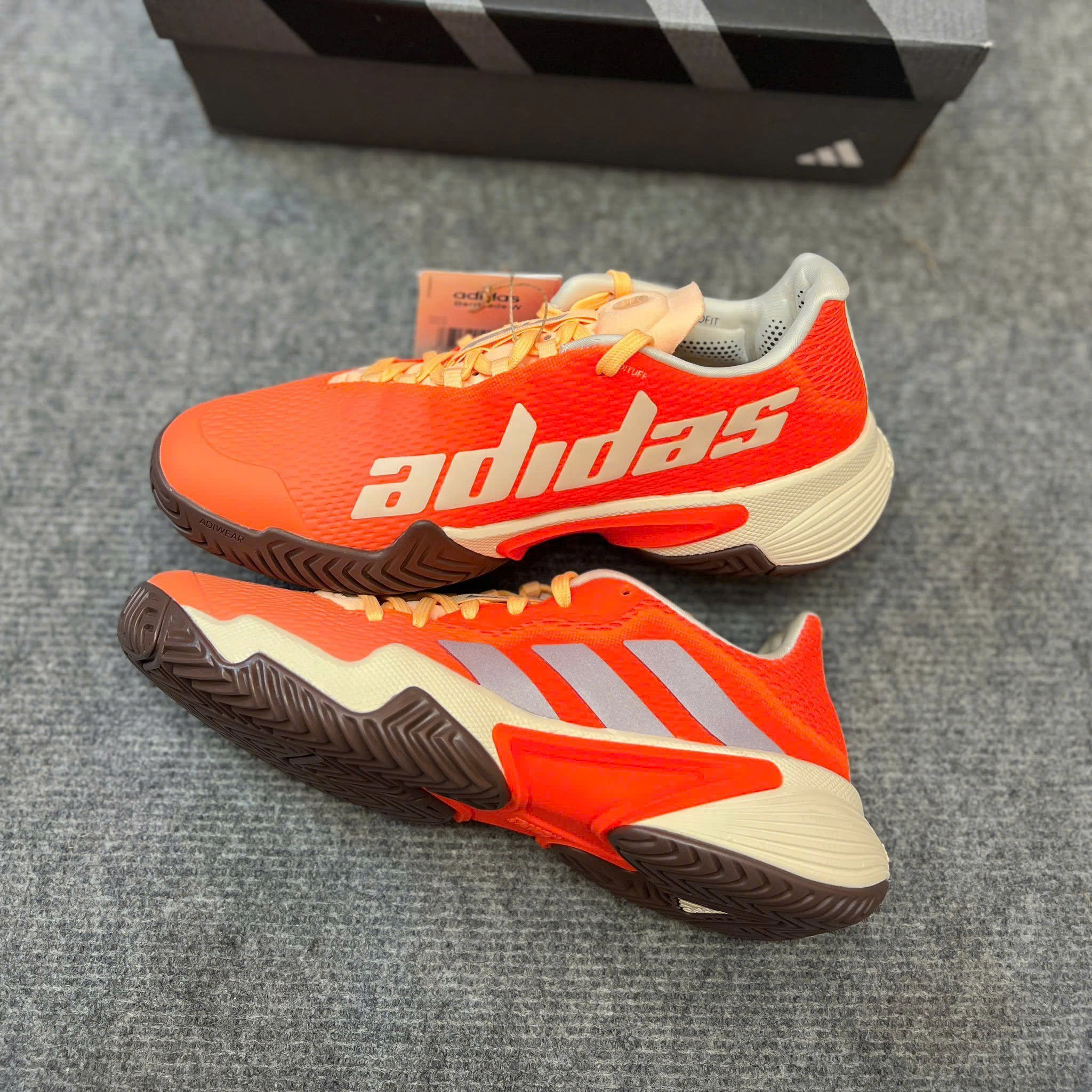 Alternative view of Giày Adidas Tennis Barricade 'Solar Orange' HP7416