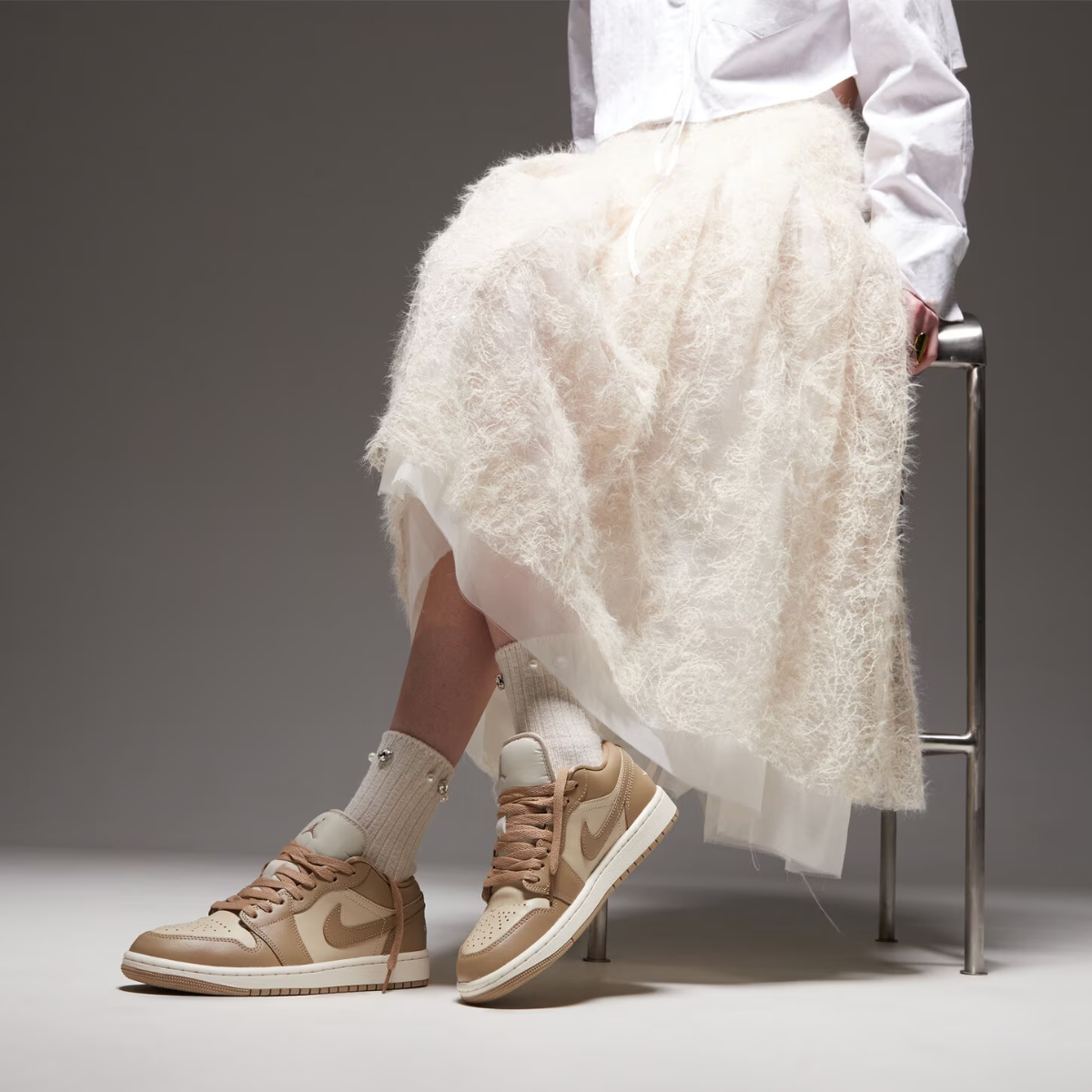 Alternative view of Giày Nike Air Jordan 1 Low 'Rattan Sail Desert Camo' DC0774-203