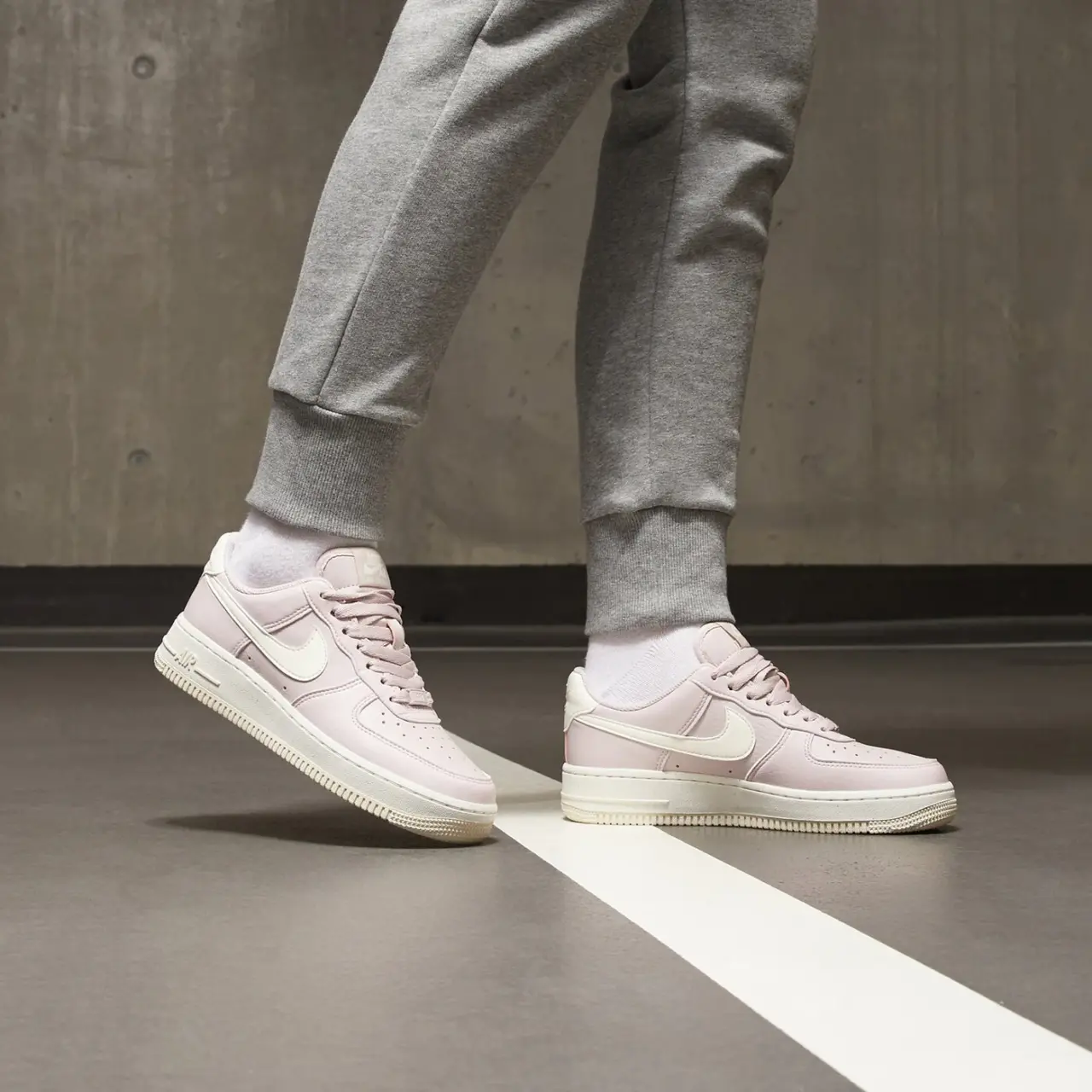 Giay Nike Air Force 1 '07 SE Nature 'Platinum Violet' DV3808-001