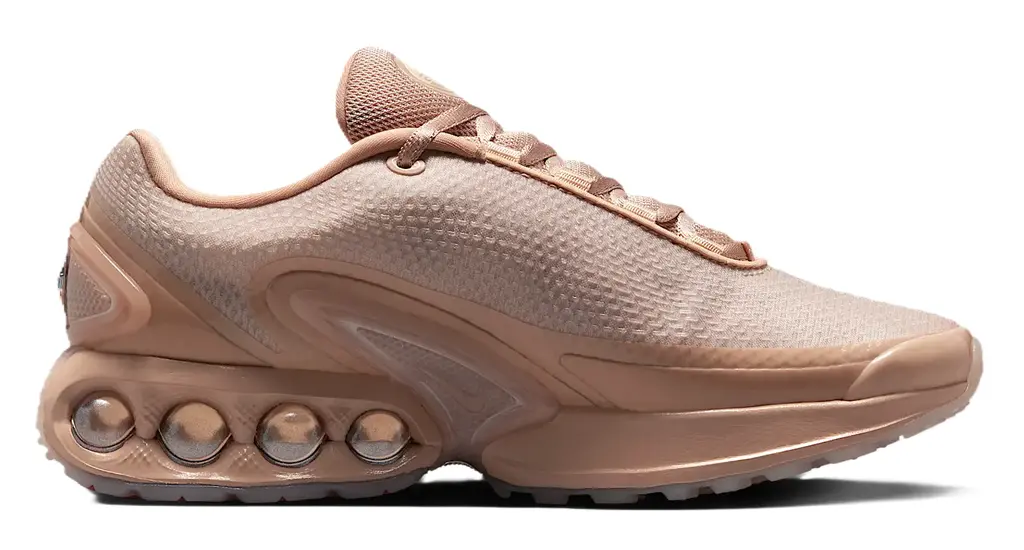 Giay Nike Air Max DN x Isamaya Ffrench 'Bio Beige' HQ3837-201