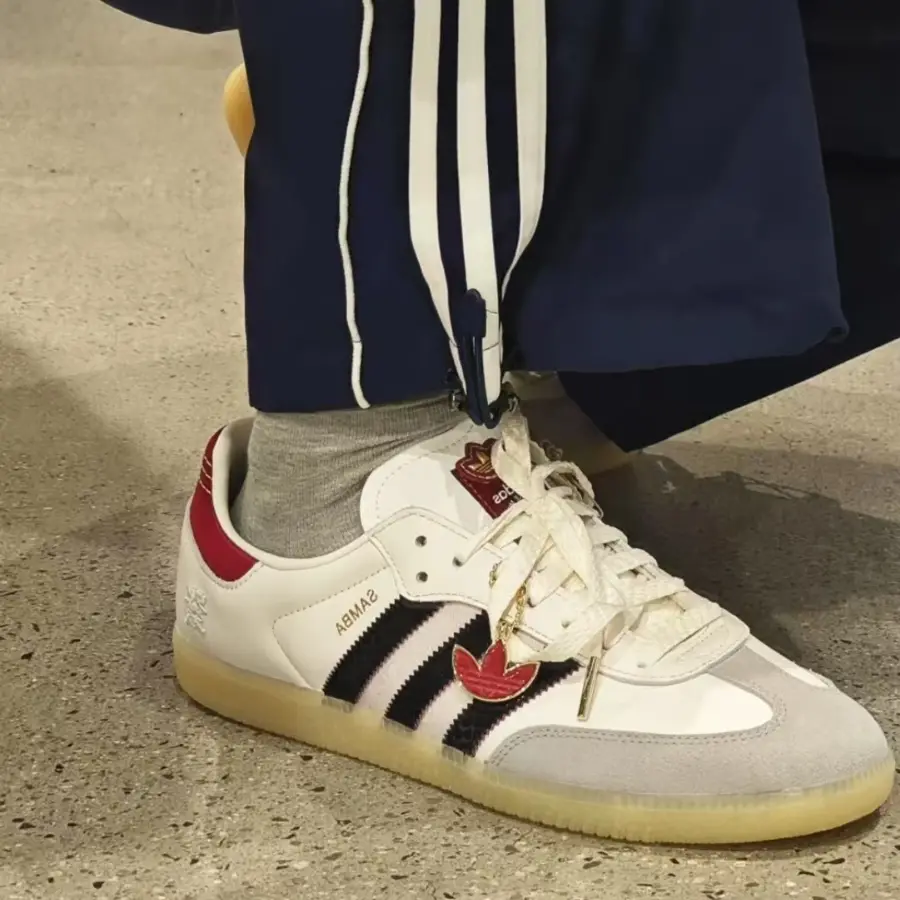 Giay Adidas Samba CNY 'White Red' JR8083