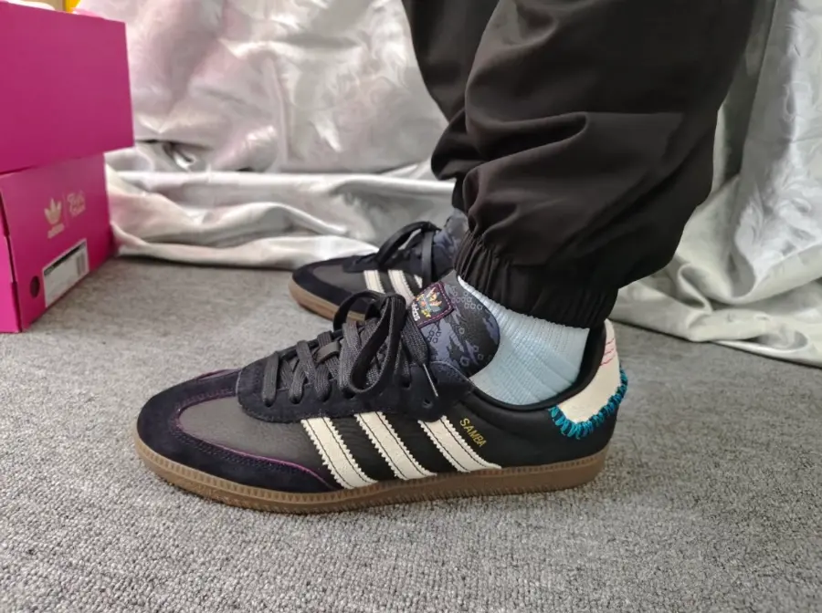 Giay Adidas Samba OG x Fefei Ruan 'Black' ID1141