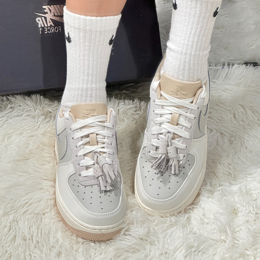 Giay Nike Air Force 1 Low Wmns 'Light Bone' HV1813-001