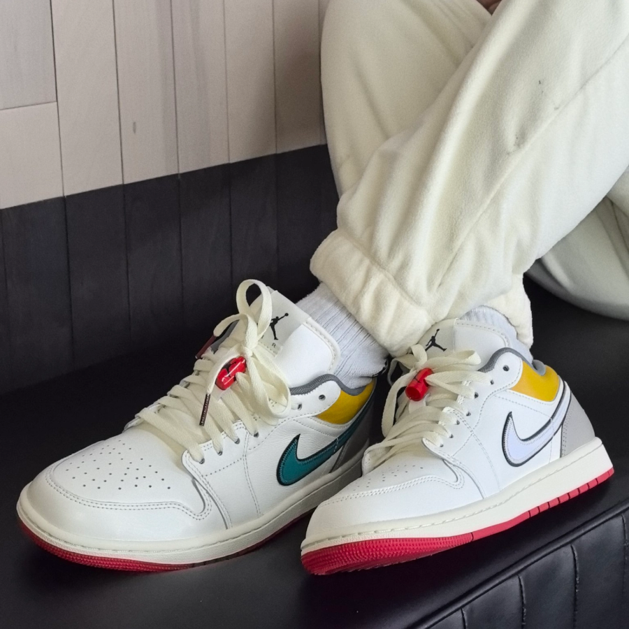 Giay Nike Air Jordan 1 Low Premium 'Sail Yellow Ochre' HV4511-133