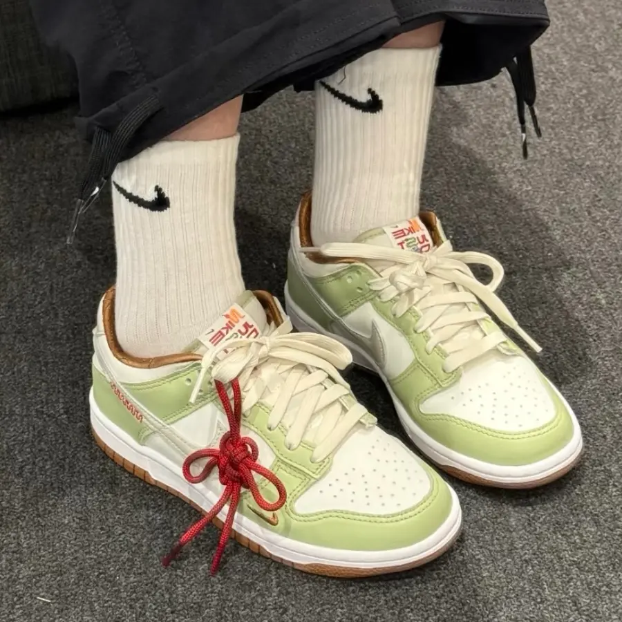 Giay Nike Dunk Low GS 'Year of the Snake' HV6001-101