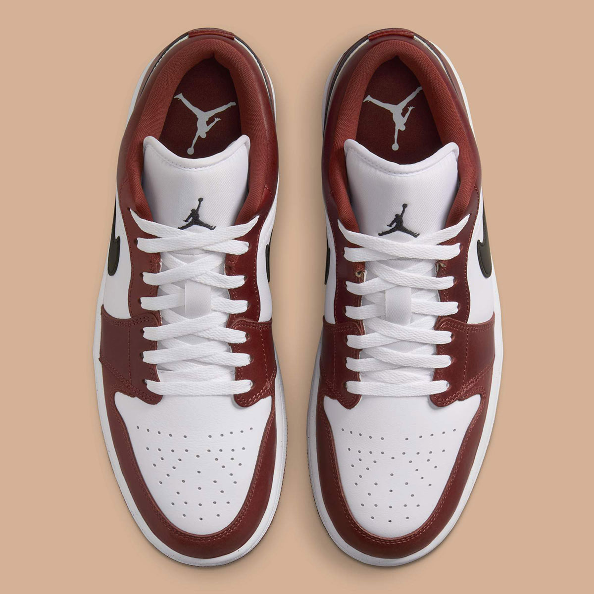 Giay Nike Air Jordan 1 Low SE 'Dark Pony' HF3148-102