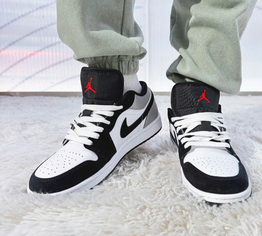 Giay Nike Air Jordan 1 Low SE 'White Fire Red Black Silver' HF3148-106