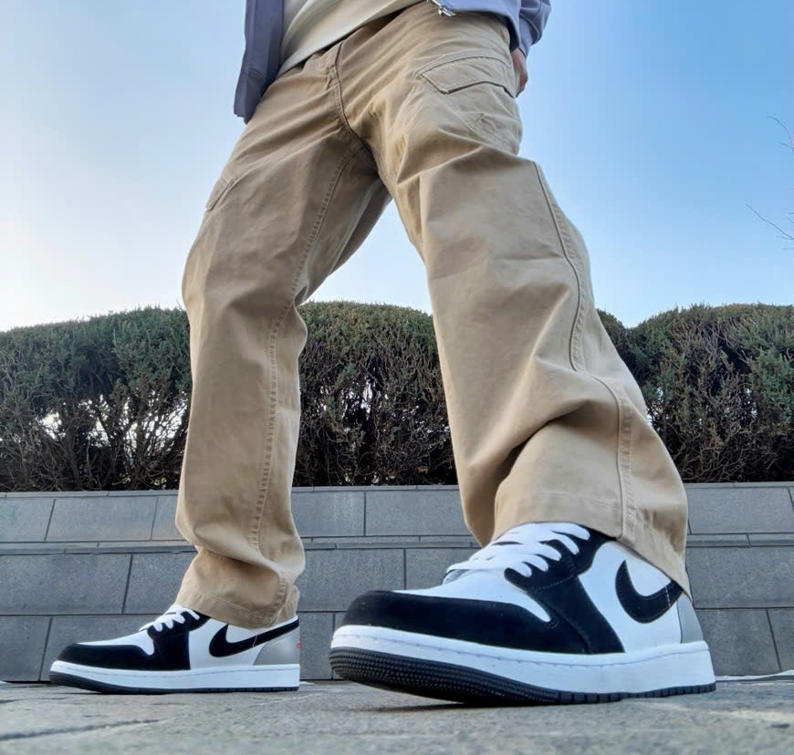 Giay Nike Air Jordan 1 Low SE 'White Fire Red Black Silver' HF3148-106