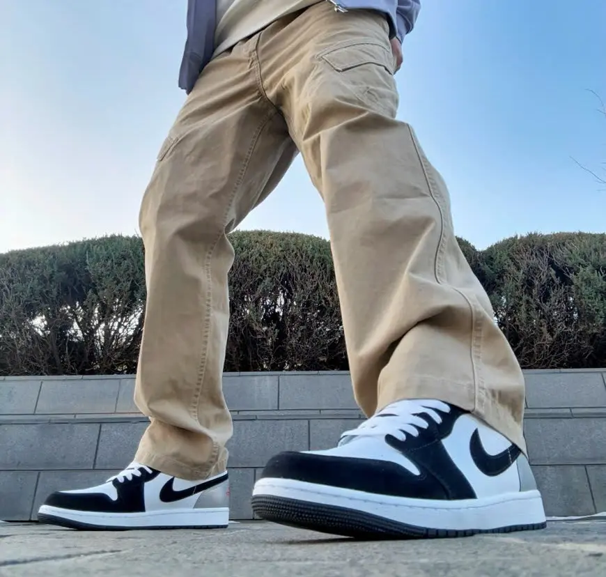 Giay Nike Air Jordan 1 Low SE 'White Fire Red Black Silver' HF3148-106