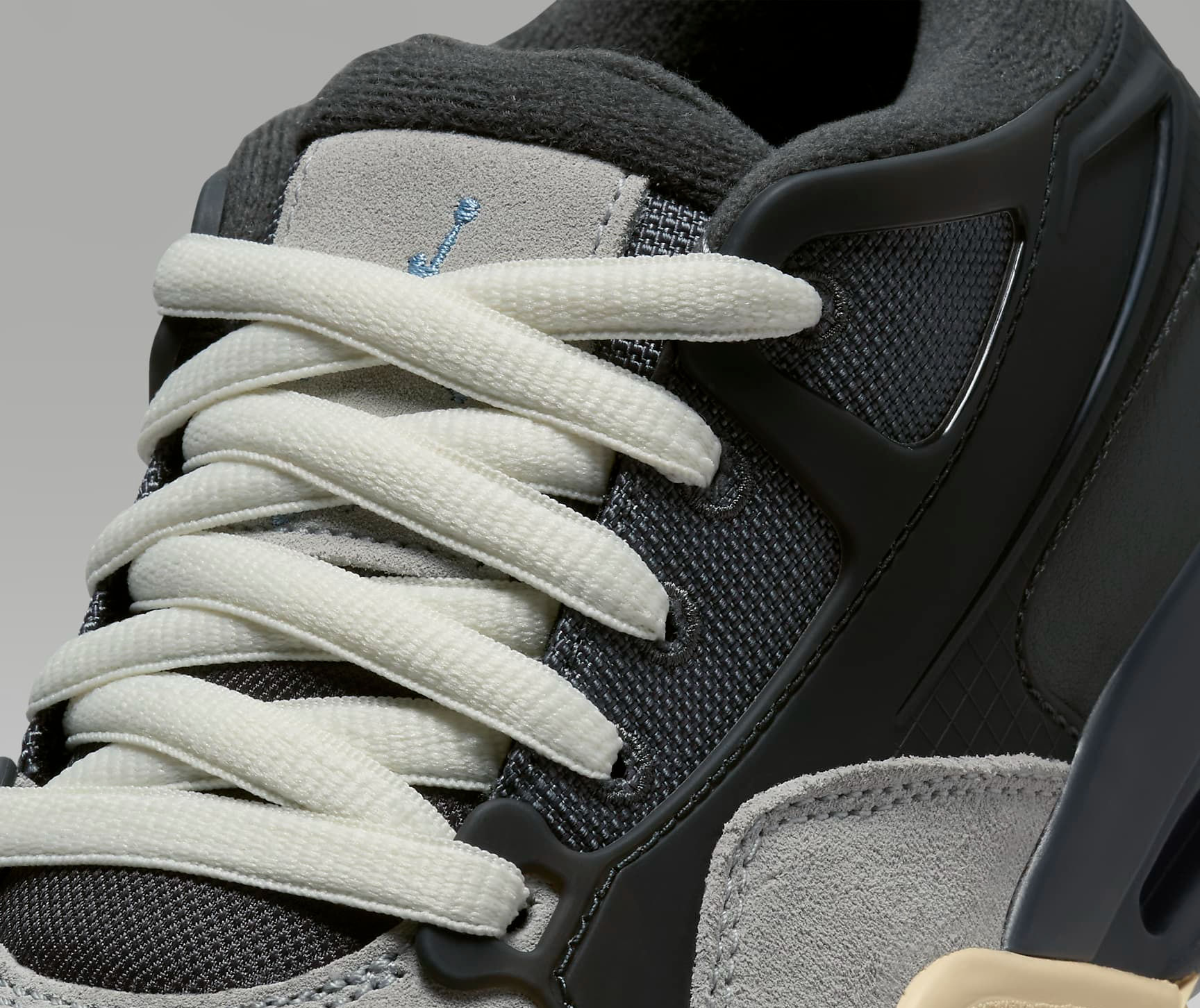 Giay Nike Air Jordan 4 RM 'Iron Grey' FQ7938-002