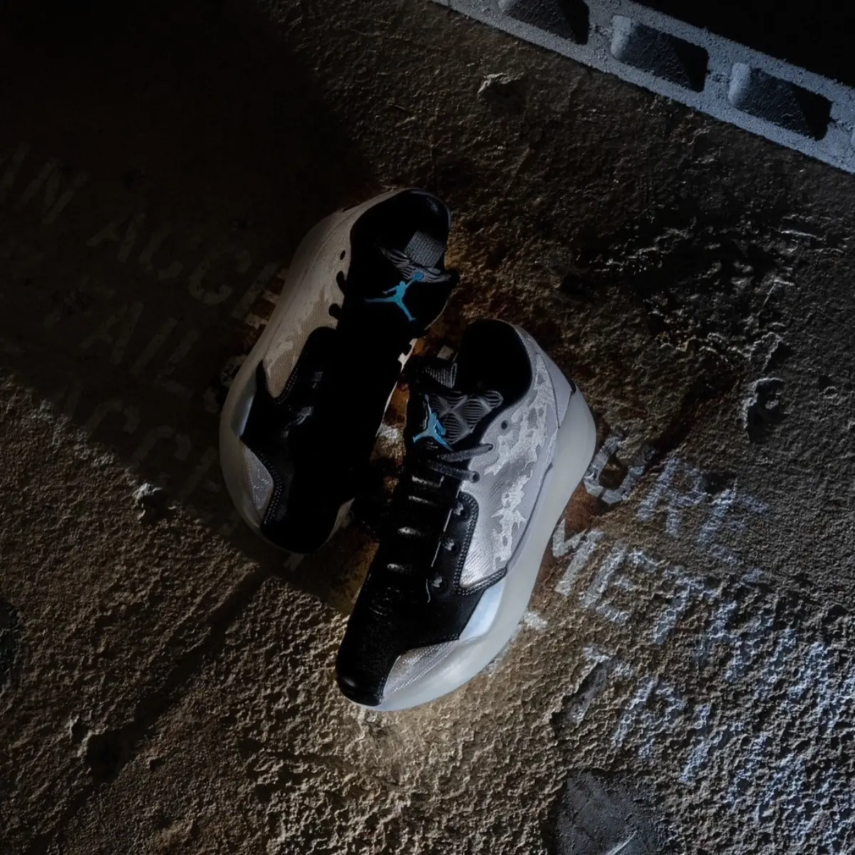 Giay Nike Air Jordan 39 PF 'Croix' FQ0214-100