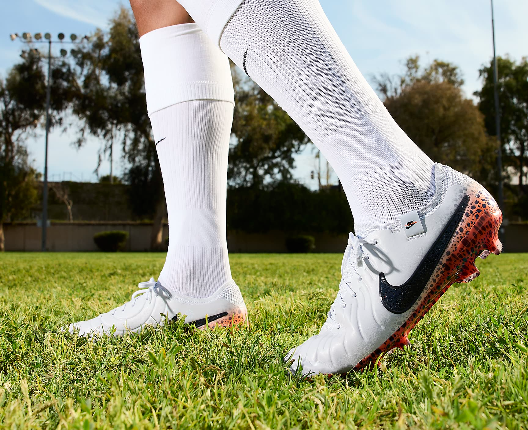 Giay Nike Tiempo Legend 10 Elite FG 'Electric Pack Olympic' FQ3249-900