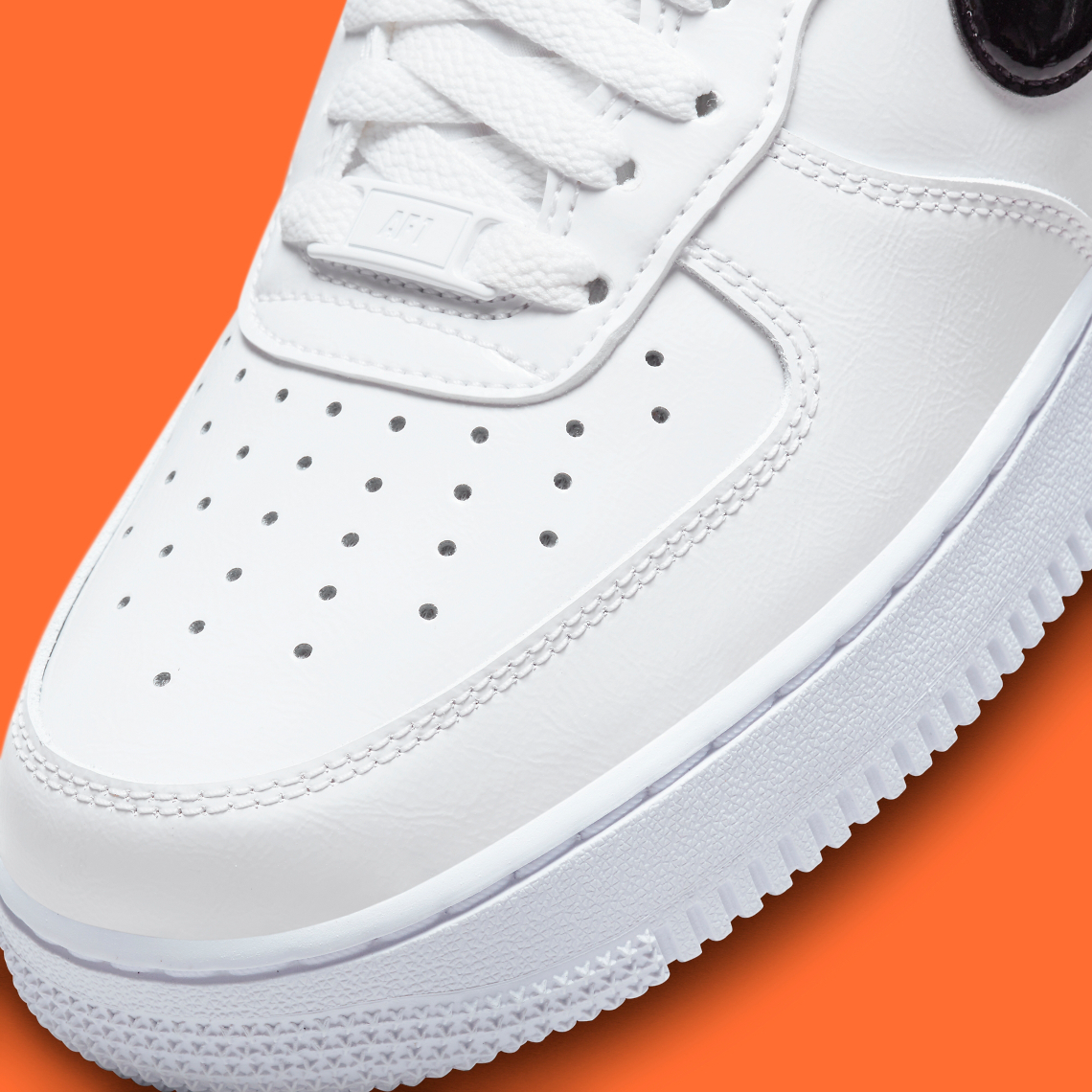 Giay Nike Air Force 1 Low '07 'Essential White' DJ9942-103