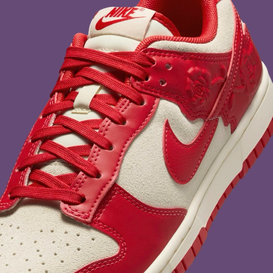 Giay Nike Dunk Low 'Red Roses' HF1986-100
