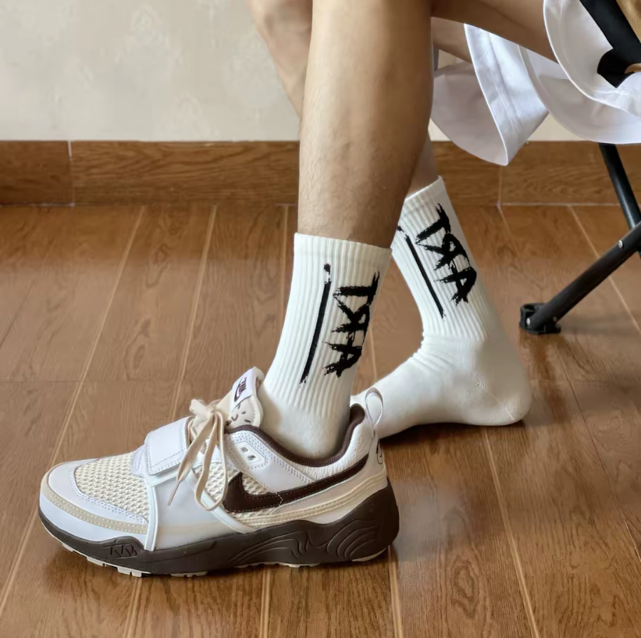 Giay Nike Zoom Field Jaxx x Travis Scott 'Light Chocolate' HQ3073-100