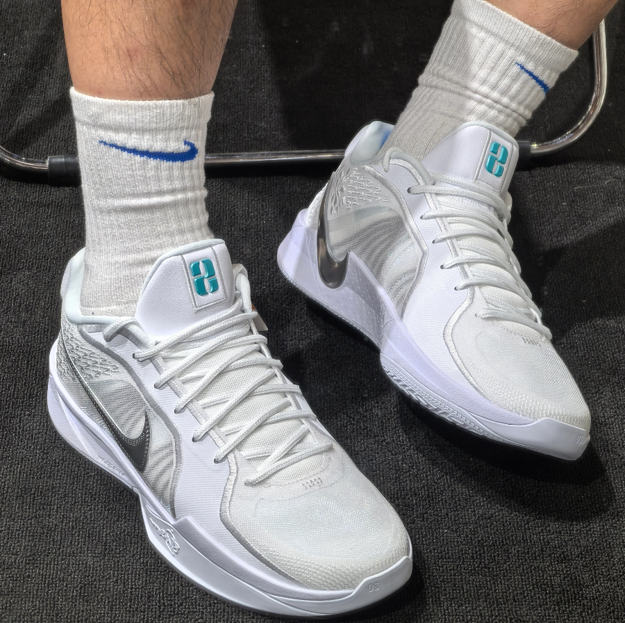 Alternative view of Giày Nike Sabrina 2 GS 'White Noise' FQ7376-100