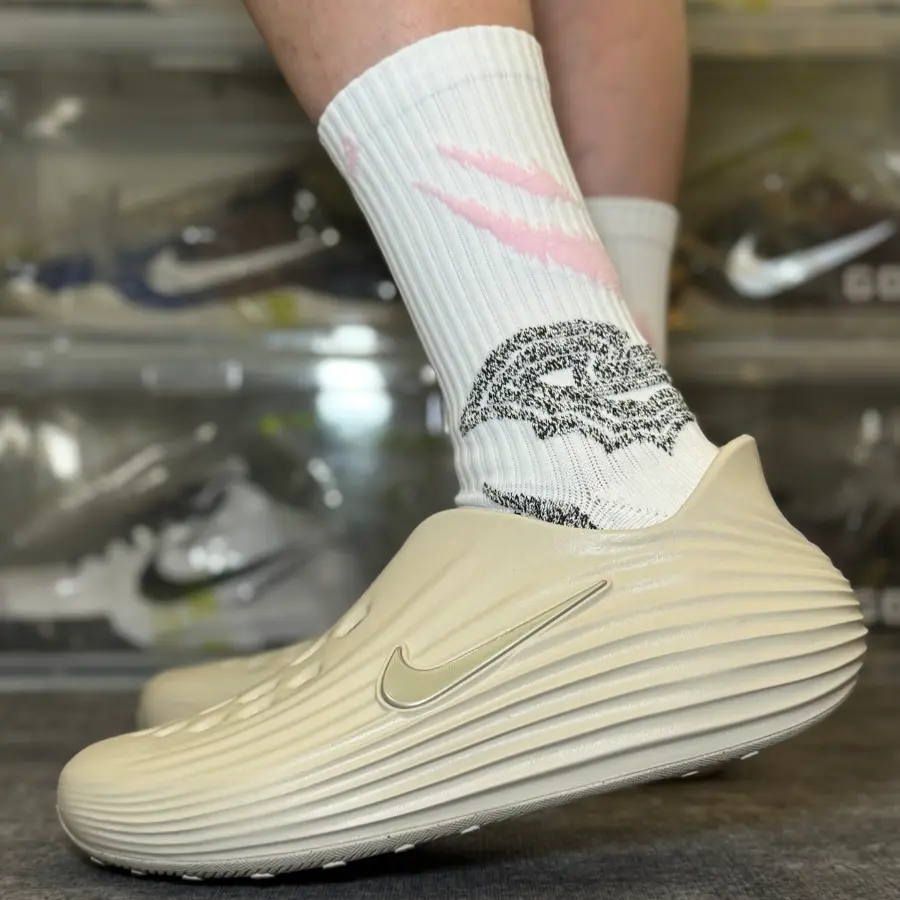 Alternative view of Dép Nike ReactX Rejuven8 'Light Orewood Brown' HV5060-100