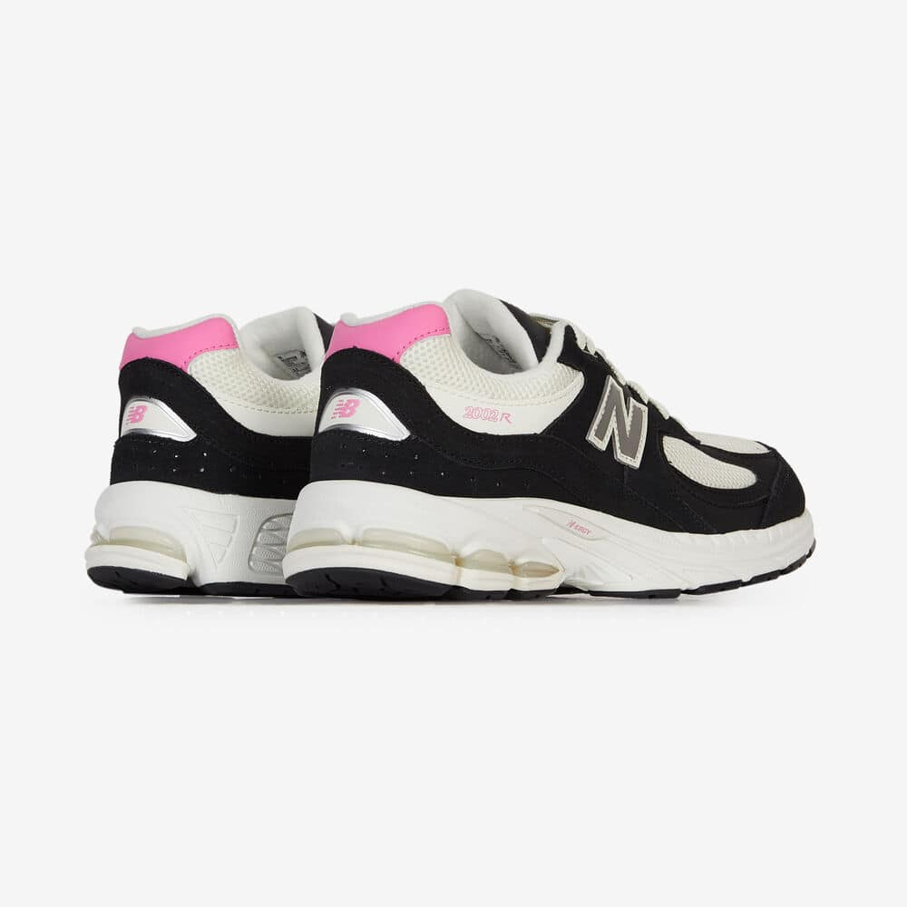 Giay New Balance 2002R 'Black Pink' GC2002CB