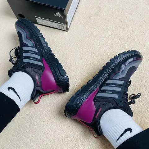 Giay Adidas UltraBoost Cold.RDY DNA 'Black Purple' G54861