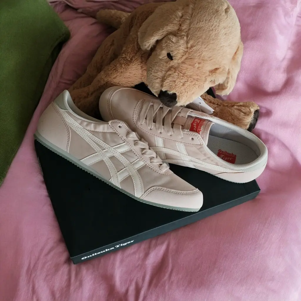 Alternative view of Giày Onitsuka Tiger Track Trainer 'Light Pink' 1183C136-250