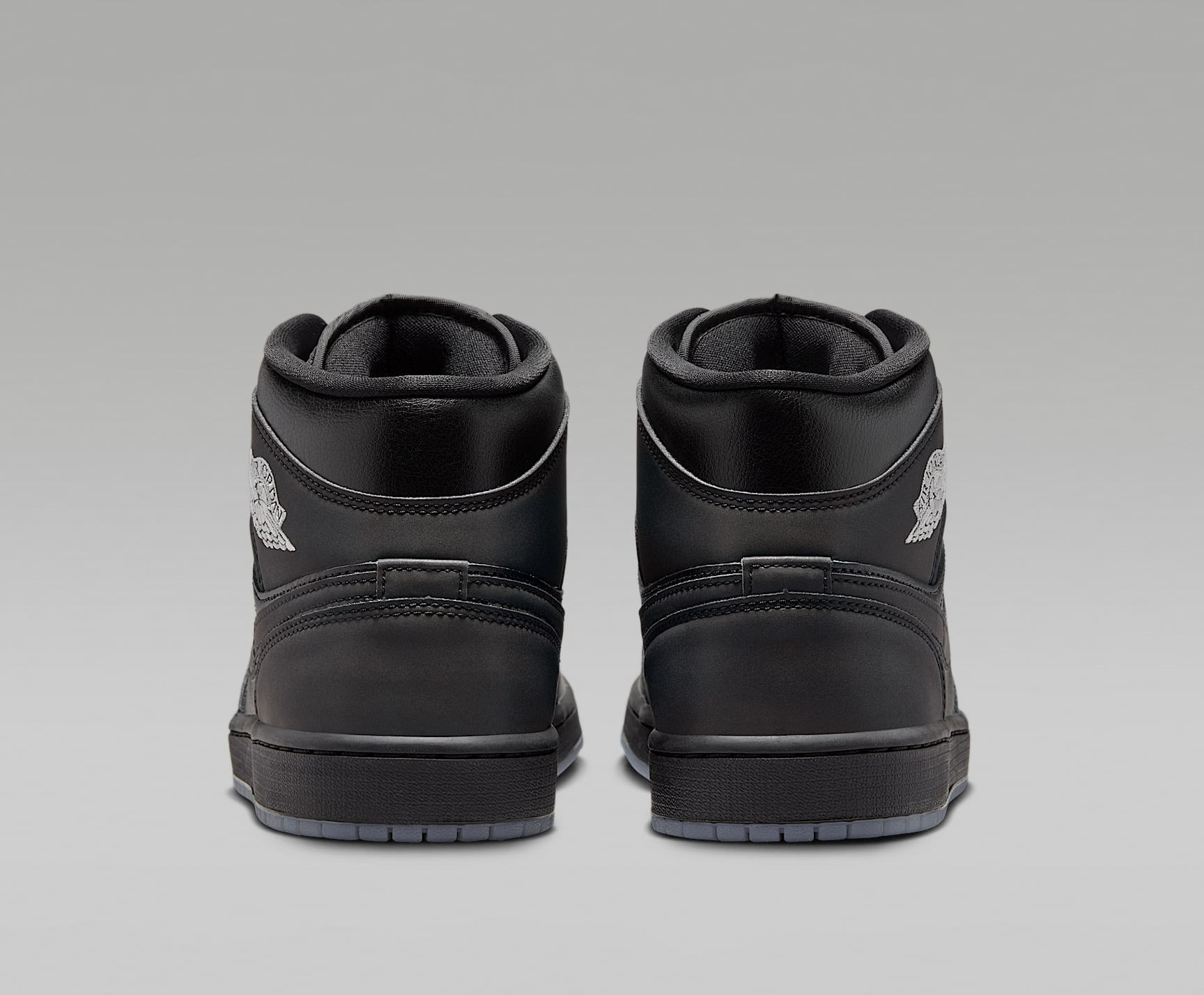 Giay Nike Air Jordan 1 Mid SE 'Black Metallic Reimagined' HV5177-010