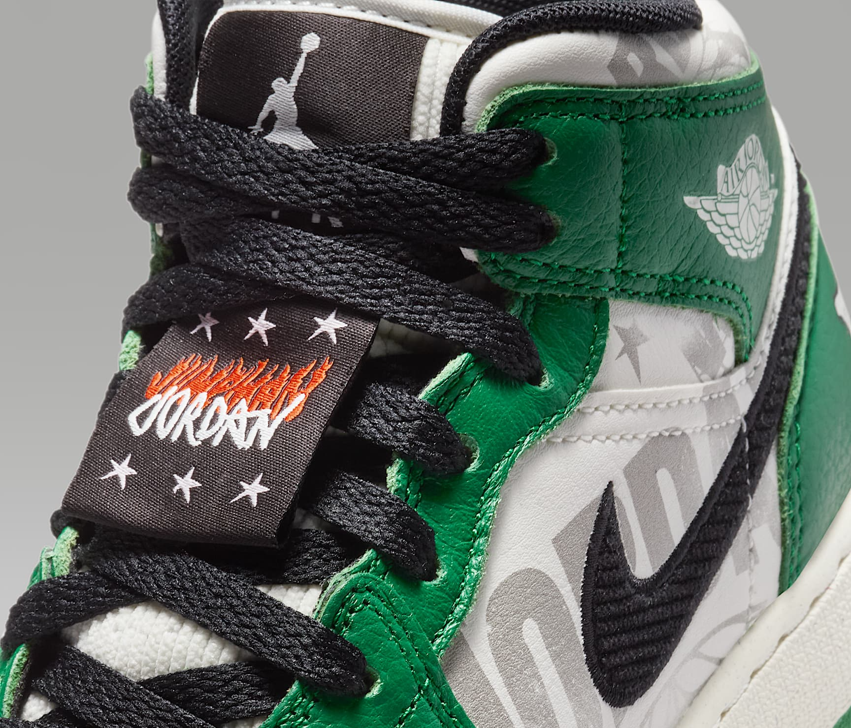 Giay Nike Air Jordan 1 Mid SE GS 'Overbranded' HF3200-300