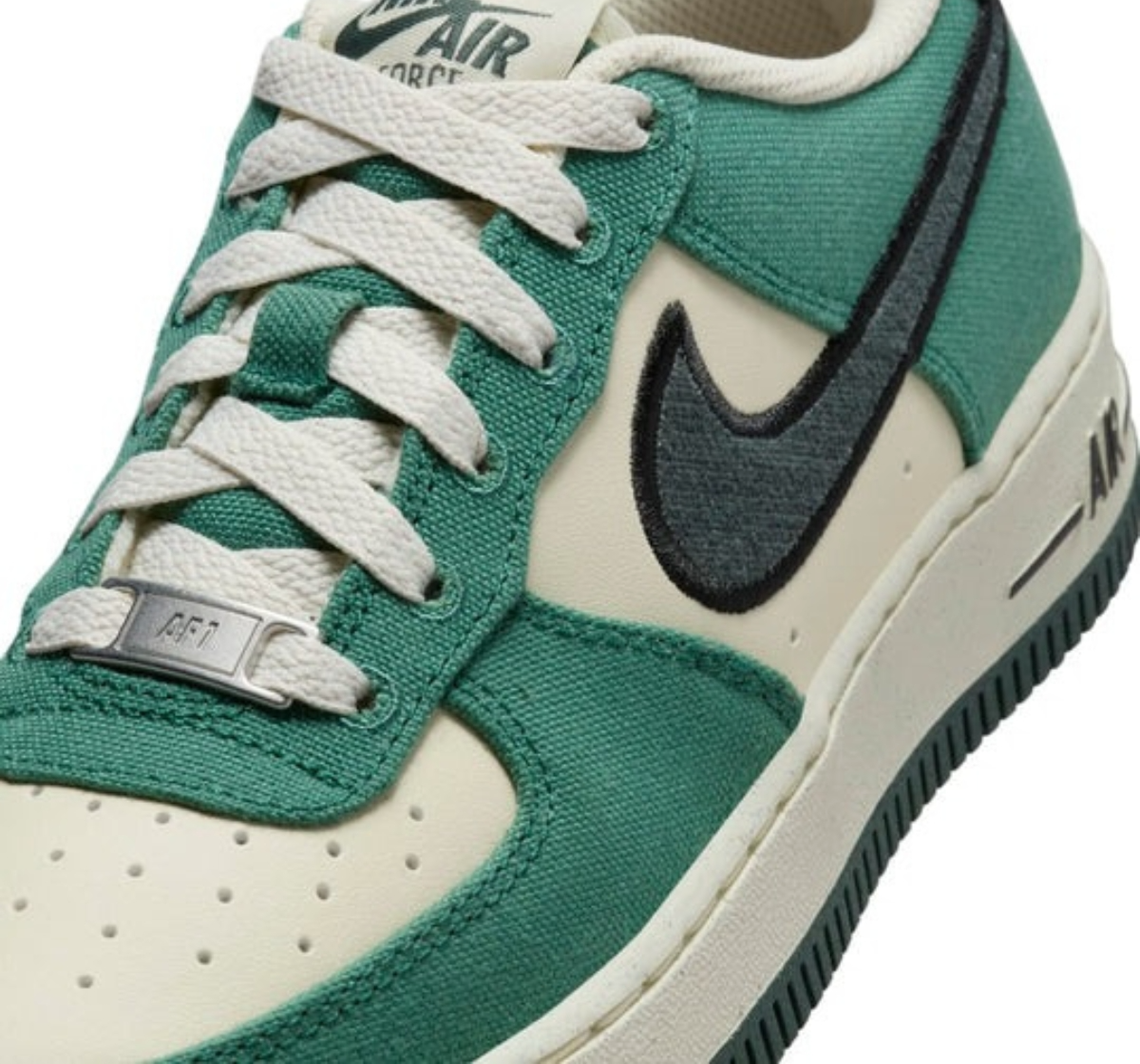 Giay Nike Air Force 1 Low 'Coconut Milk Green' FN4731-100