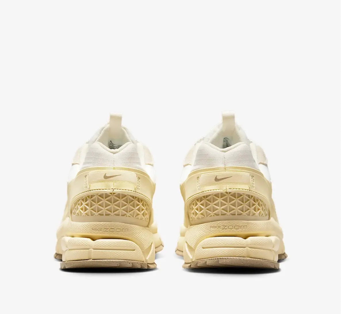 Giay Nike Air Zoom Vomero 5 Roam 'Pale Ivory' FV2295-101