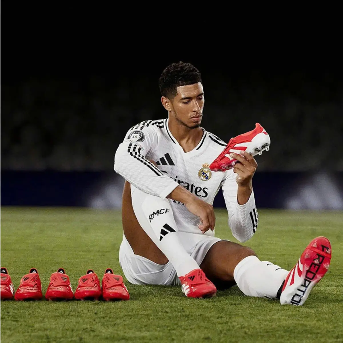Alternative view of Giày Adidas Predator Pro Turf 'Red' ID3764