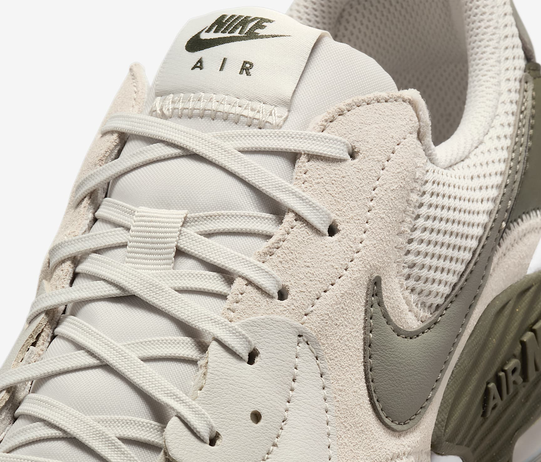 Giay Nike Air Max Excee 'Light Bone' FZ5486-003