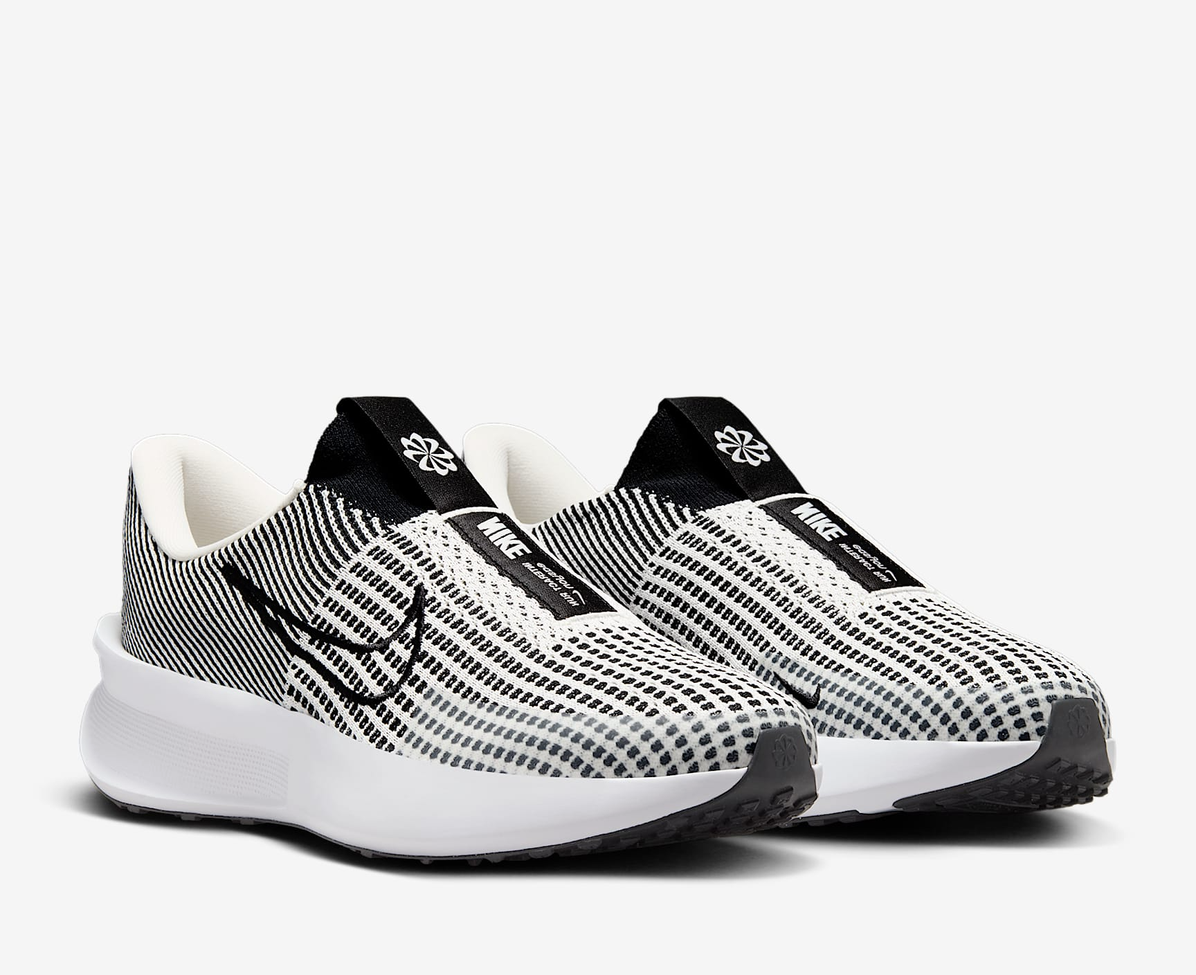 Giay Nike Interact Run EasyOn 'Phantom White Black' FV5590-002