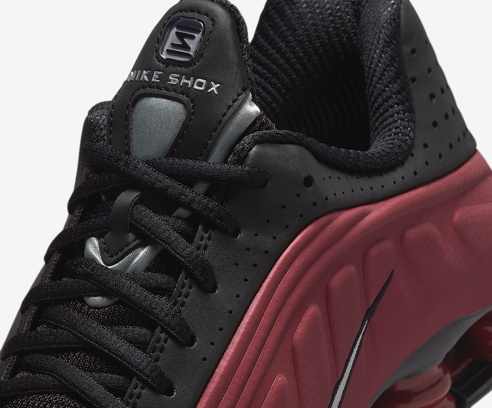 Giay Nike Shox R4 'Black Team Red' AR3565-009