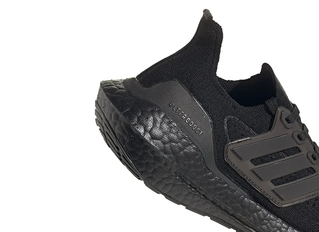 Giay Adidas UltraBoost 21 J GS 'Triple Black' FY5390