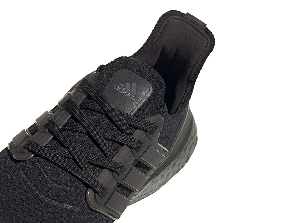 Giay Adidas UltraBoost 21 J GS 'Triple Black' FY5390