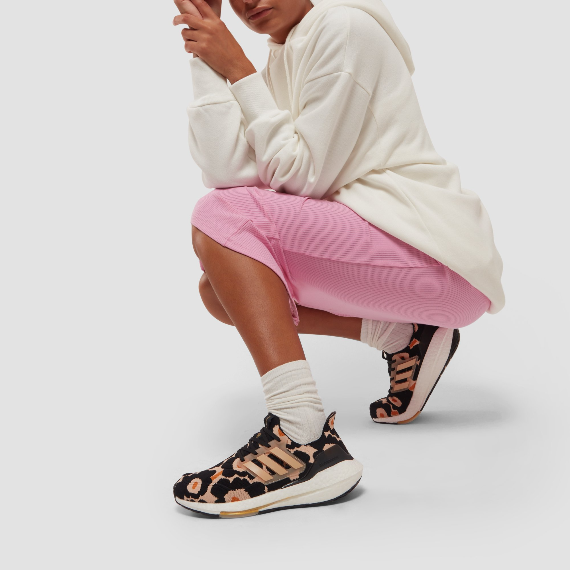 Giay Adidas UltraBoost 21 'Marimekko Unikko' H01087