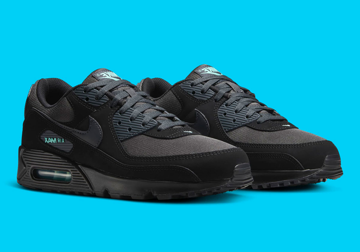 Giay Nike Air Max 90 'Black Tiffany' HV6224-001