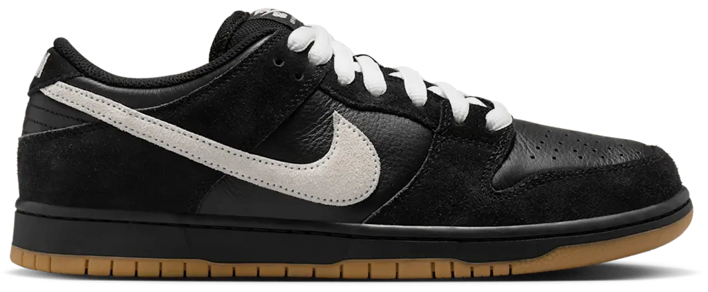Giay Nike Dunk Low Pro SB 'Black White Gum' HF3704-003