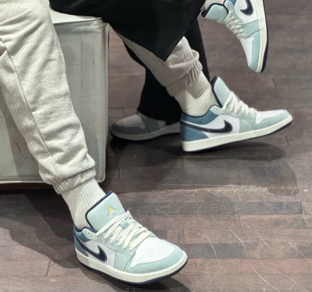 Giay Nike Air Jordan 1 Low SE 'Light Denim' IH0648-141