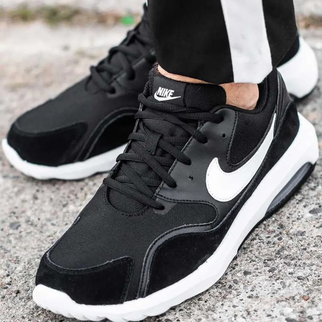 Giay Nike Air Max Nostalgic ‘Black White’ 916789-001