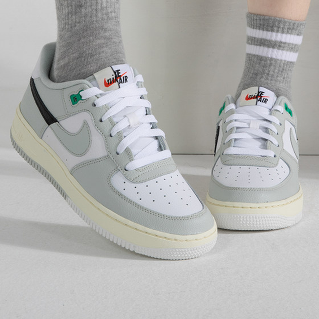 Giay Nike Air Force 1 LV8 2 GS ‘Split – Light Silver’ DZ2660-001