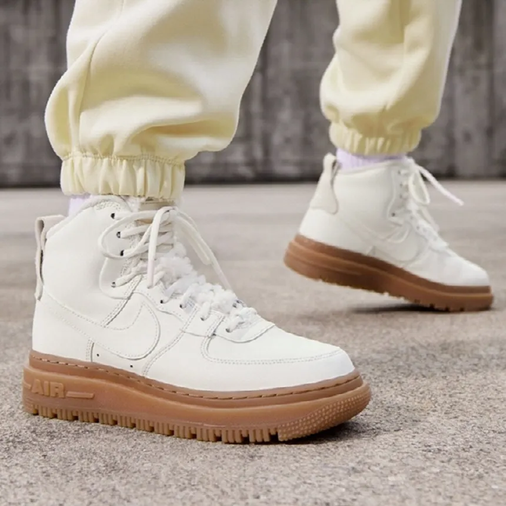 Giay Nike Air Force 1 High Utility 2.0 ‘Cream’ FV3644-119