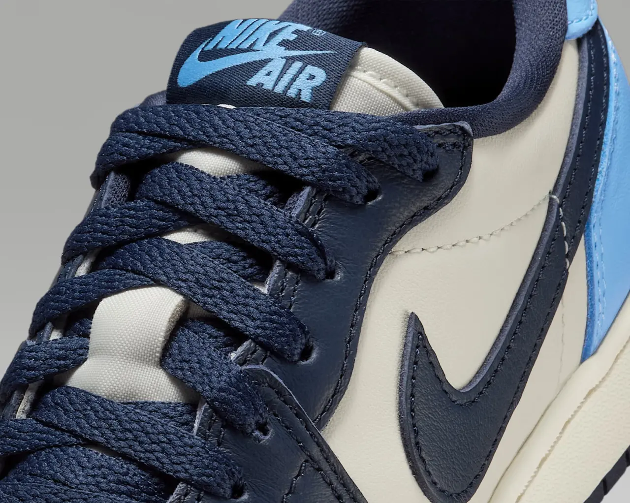 Giay Nike Air Jordan 1 Low OG GS 'Obsidian UNC' CZ0858-400