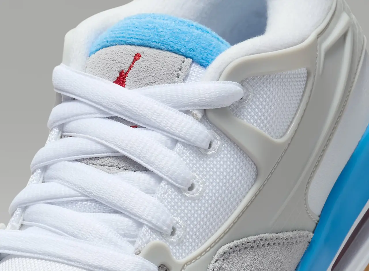 Giay Nike Air Jordan 4 RM GS 'White Legend Blue' FQ7938-104