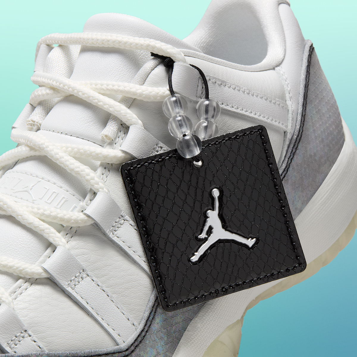 Giay Nike Air Jordan 11 Retro Low OG 'Year Of The Snake' HQ7000-001