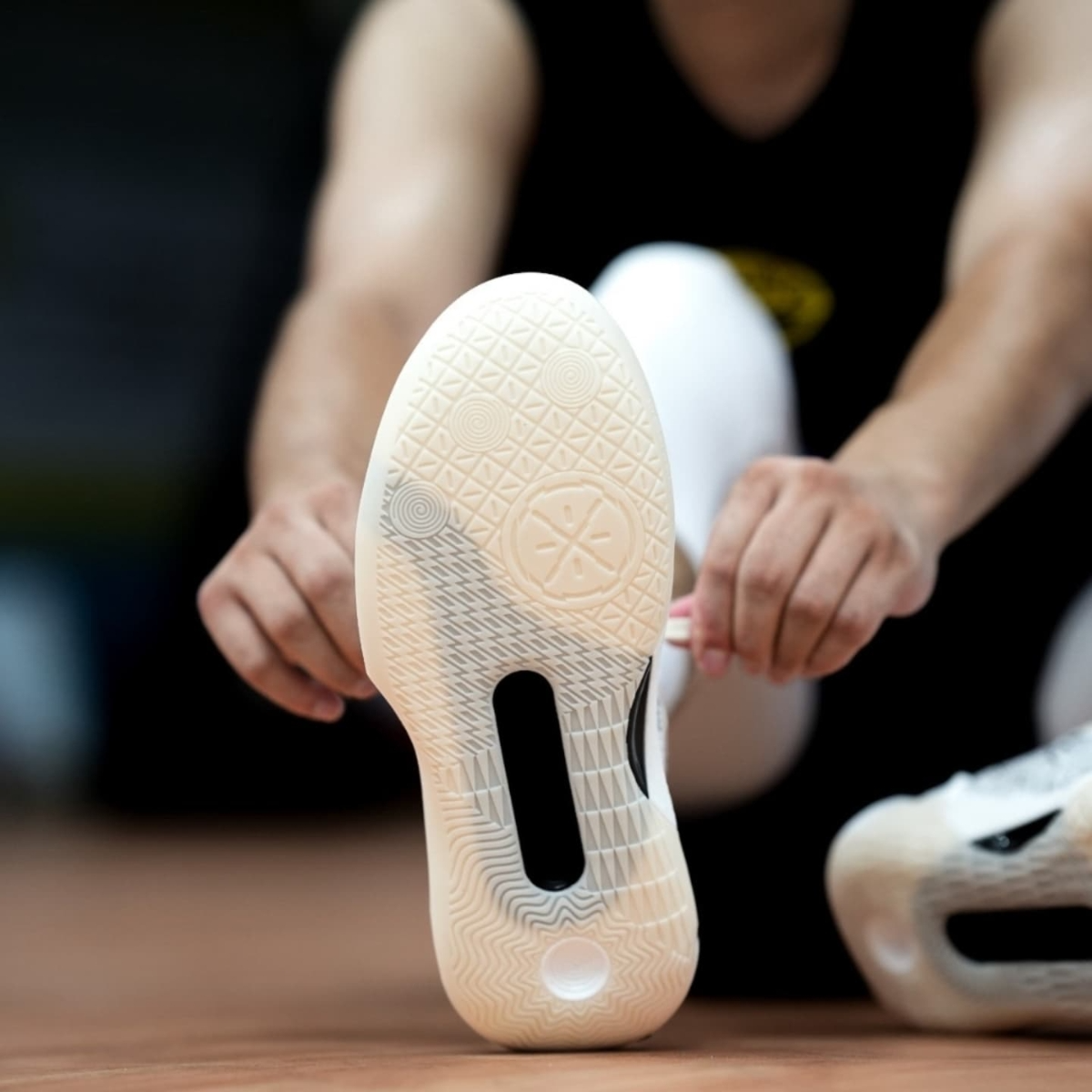 Giay Lining Way Of Wade All City 12 Encore 'White Black' ABAU051-4