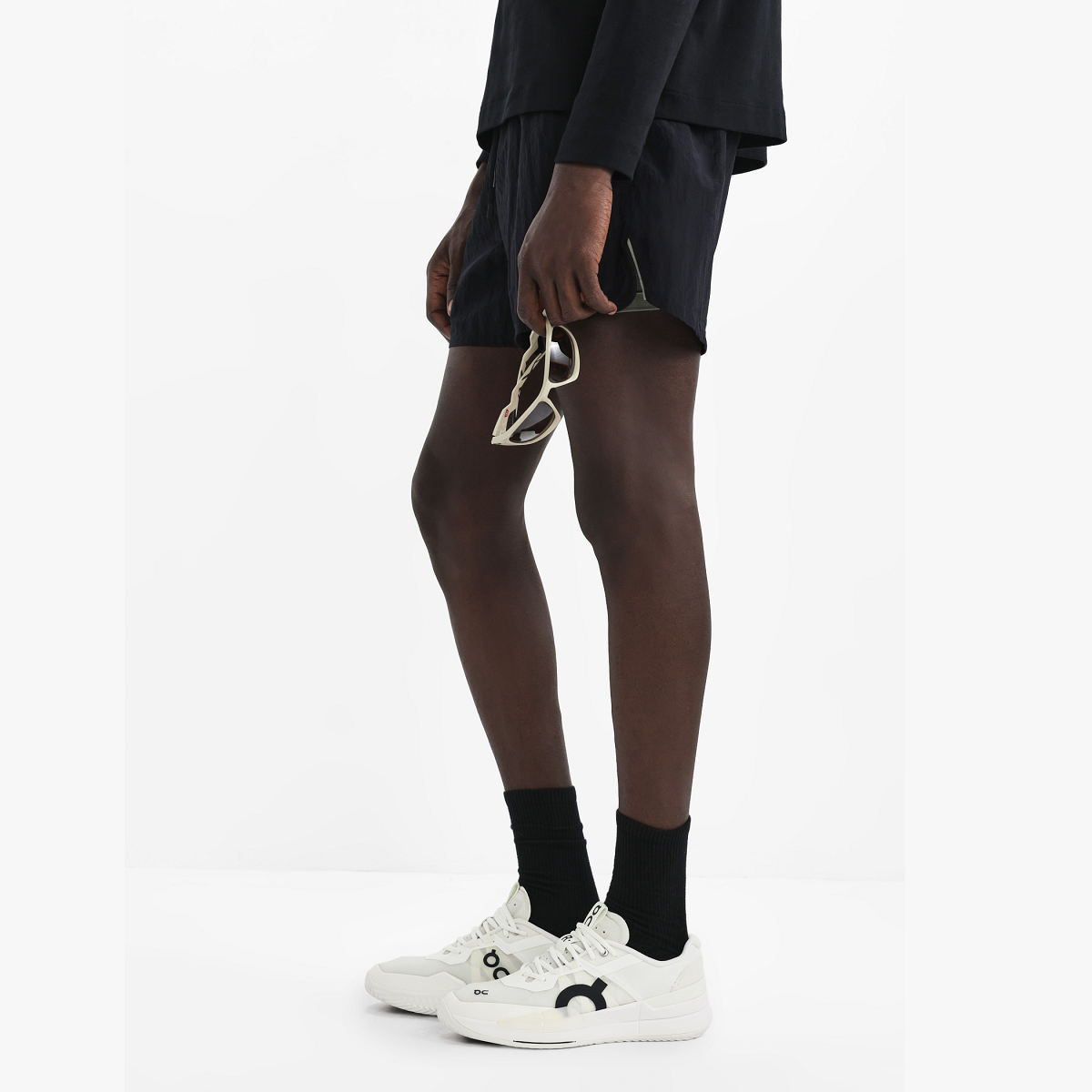 Alternative view of Giày On The Roger Pro 2 'All White' 3ME10300108