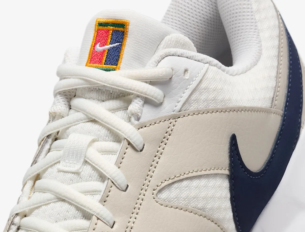 Giay Nike Court Lite 4 'Light Bone' FD6574-102
